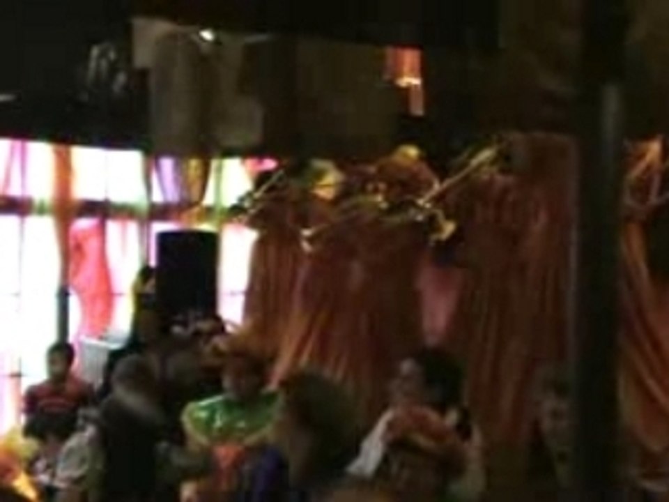 guggen les Canetons rest des Tanneurs carnaval Fribourg