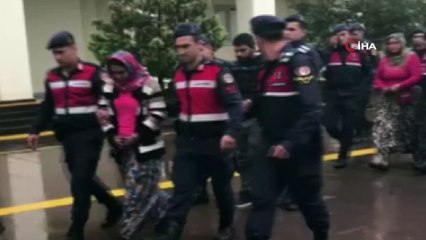 Ceviz çalmaya geldiler, tarla sahibini öldürdüler