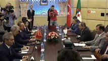 - Bakan Çavuşoğlu, Cezayirli mevkidaşı ile heyetlerarası görüşme gerçekleştirdi