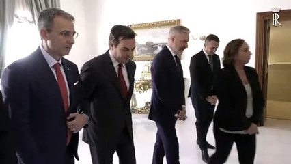 Télécharger la video: Mattarella incontra il Presidente del Consiglio dei Ministri ed altri membri del Governo (09.10.19)