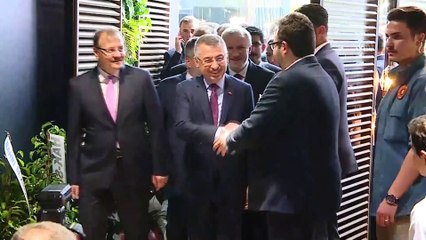 Cumhurbaşkanı yardımcısı Oktay, MODEF fuar alanını gezdi - BURSA