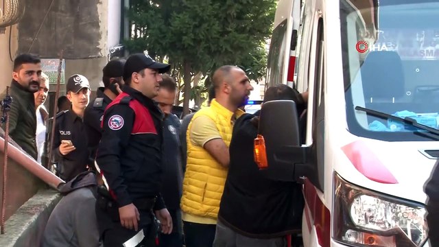 Esenyurt'ta eve giren hırsız, yaşlı kadını boğazını keserek öldürdü