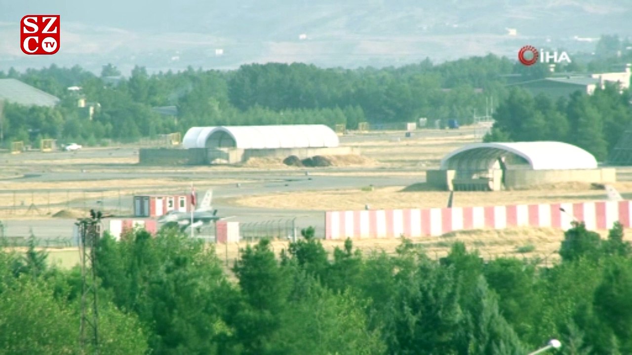 Barış Pınarı Harekatı başladı... İşte ilk görüntüler!