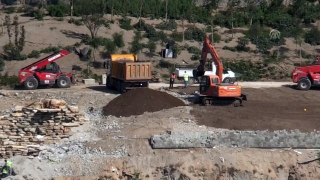 Bodrum'daki imara aykırı yapıların yıkımı sürüyor - MUĞLA