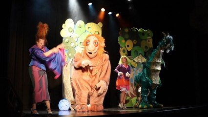 Arranca este fin de semana la temporada infantil del Teatro Lara con 'Nora y el Dragón'