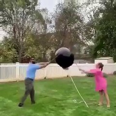 Une Gender Reveal Party parti en vrille ! MDR