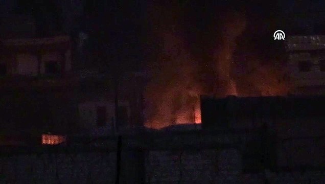 Barış Pınarı Harekatı - YPG/PKK'lı teröristlerin lastik yaktıkları görüldü - RASULAYN