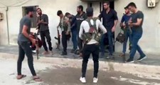 Suriye'de YPG'li teröristlerin sivil kıyafet oyunu kameraya yansıdı