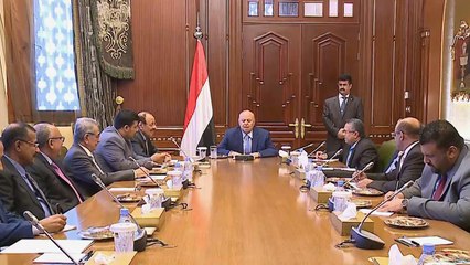 بعيدا عن السلطة الشرعية باليمن.. تبادل مواقف ورسائل بين أطراف خارجية