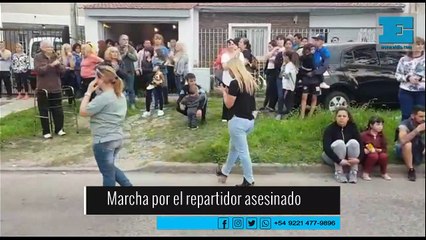 Marchan para pedir justicia por el repartidor asesinado