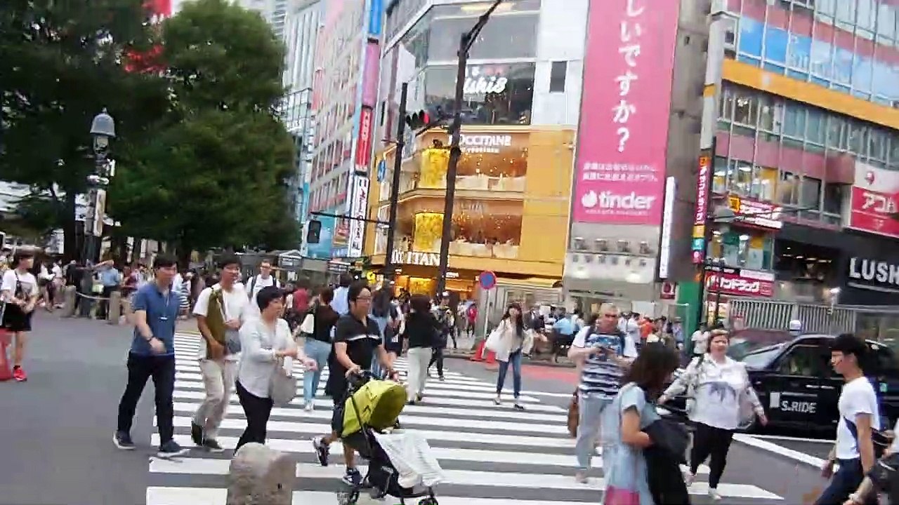 渋谷のスクランブル交差点を一人で全部わたってみたwww