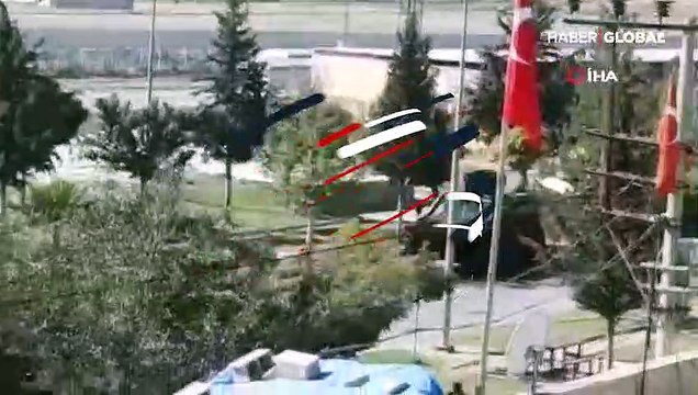 Sınırda zırhlı araçla mehteranlı devriye