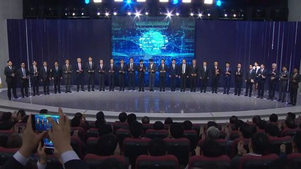 삼성, 차세대 디스플레이 산업에 13조 투자 / YTN