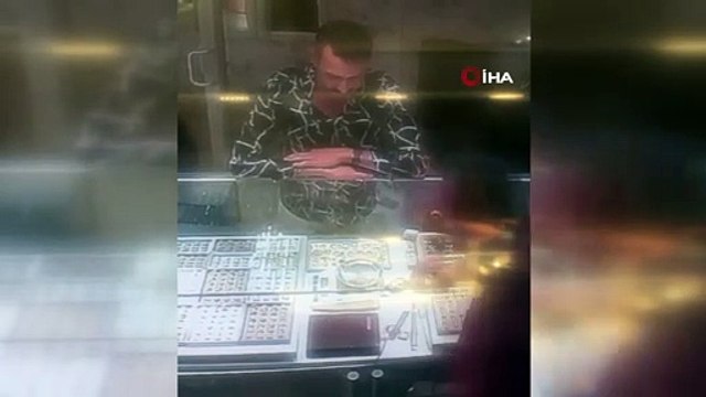 Sahte altın üretip kuyumcuları ve vatandaşı dolandıran çete çökertildi