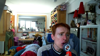 Wiwi égratigne "deadlier than the male" des Walker Brothers