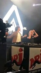 Ofenbach enflamme l'aéroport Marseille Provence