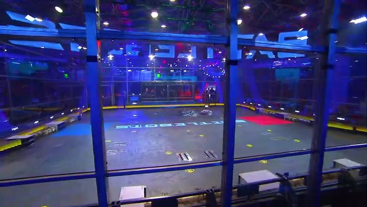Beta vs. Lucky - BattleBots