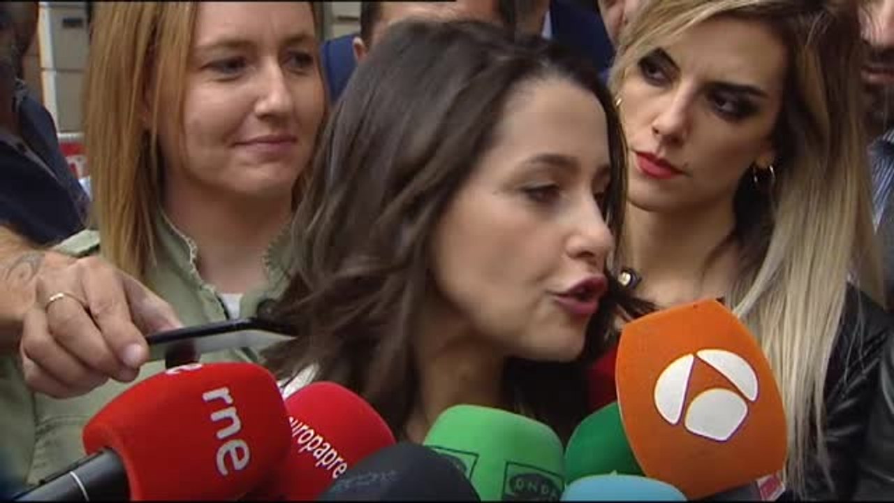 Arrimadas sobre el futuro liderazgo en C's: "El sueño de los nacionalistas es que Rivera se vaya a su casa"