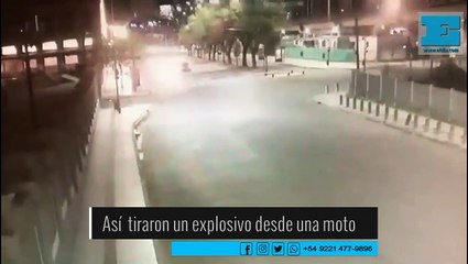 Los perseguía la policía y tiraron un bolso con explosivos que detonaron en plena calle