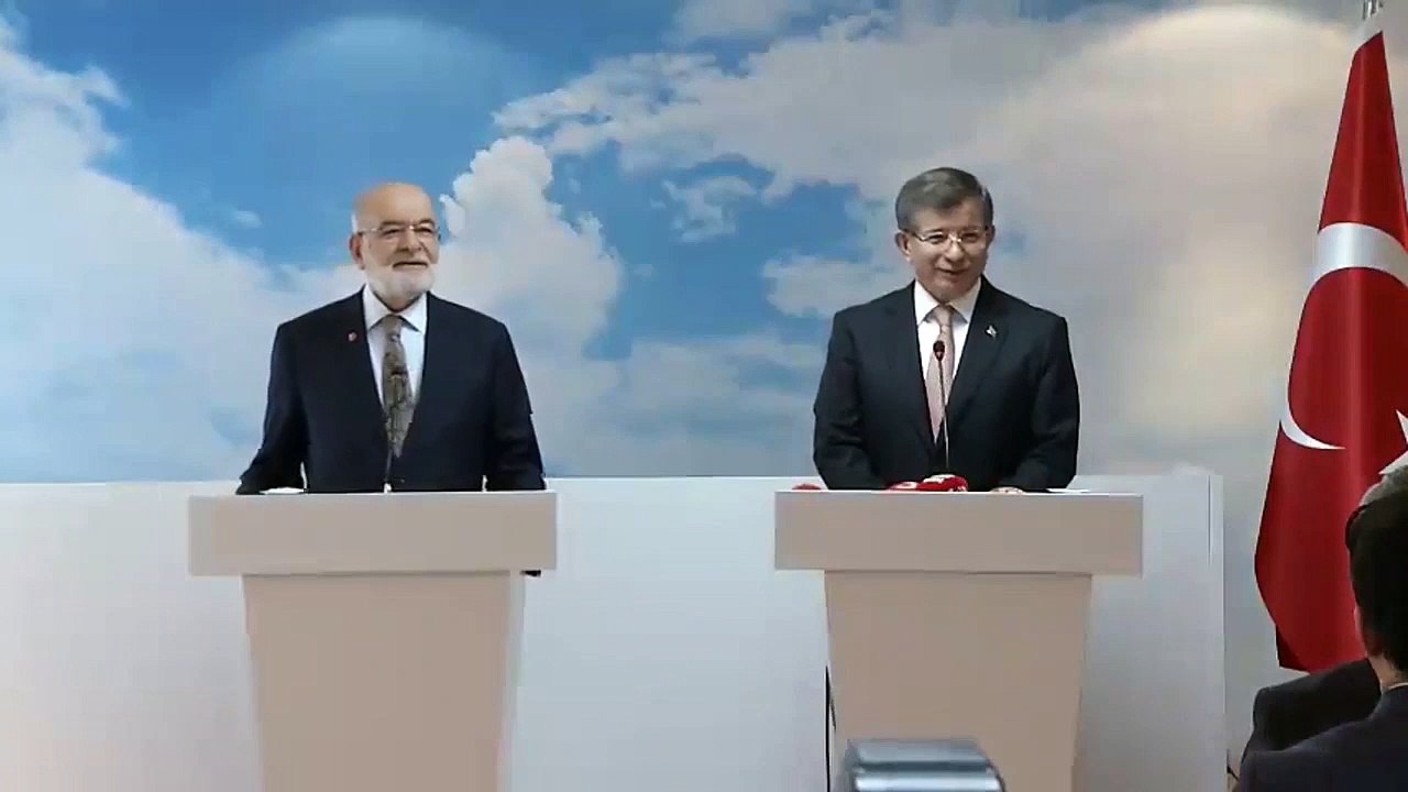 Ahmet Davutoğlu: Suriye'de tüm taraflarla görüşülmeli, yeni bir Suriye ve Orta Doğu perspektifi çizilmeli