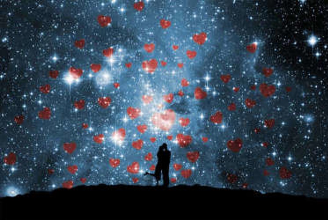 Was dein Sternzeichen über die Art von Frauen aussagt, die du liebst.