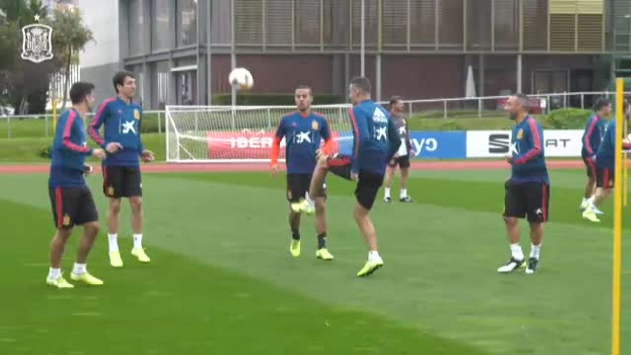 La selección española entrena por última vez antes de viajar a Oslo