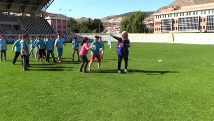 800 çocuk geleneksel oyunları oynadı