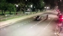 Persecución y explosión de película en Constitución: dos hombres le arrojaron un explosivo a la Policía mientras escapaban en moto