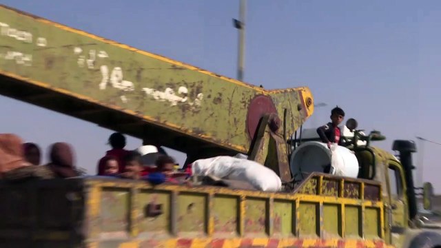 Fuerzas kurdas resisten ante ofensiva turca en Siria, Erdogan bajo presión