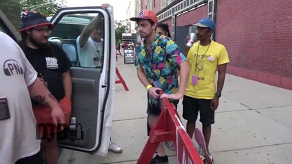 Just Friends and Mom Jeans - BUS INVADERS Ep. 1503