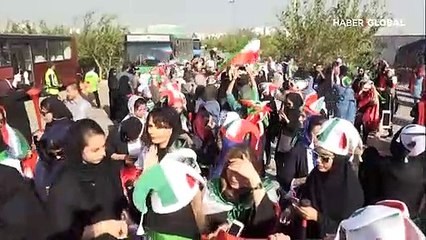 Kadınların da tribünden izlediği maçta İran, Kamboçya'yı 14-0 yendi