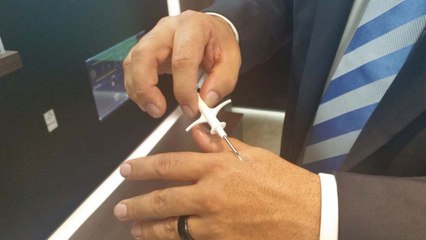 Etisalat Unveils Microchips : മനുഷ്യശരീരത്തില്‍ മൈക്രോചിപ്പ് ഘടിപ്പിക്കുന്നു | Oneindia Malayalam