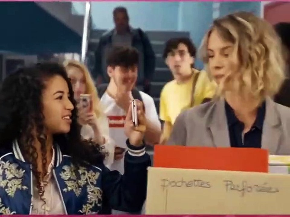 PLUS BELLE LA VIE parodie le walk of shame de Game Of Thrones