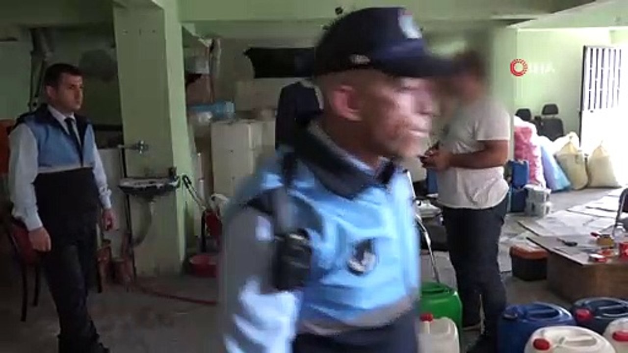 Yasalara aykırı deterjan dolumu ve üretimi yapılan depo mühürlendi