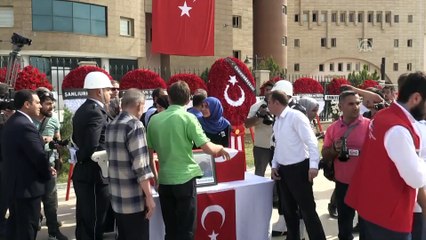 Tải video: Akçakale'de şehit olan Muhammed bebek ve Cihan Güneş için tören - ŞANLIURFA