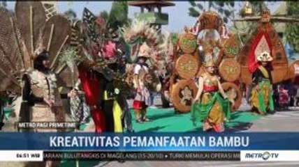 Karnaval di Blora Gunakan Kostum Bambu