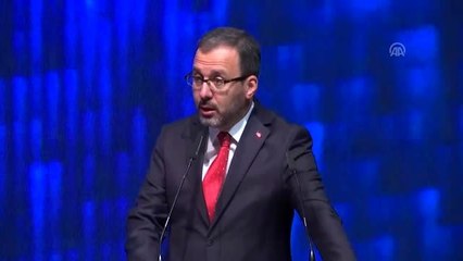 Bakan Kasapoğlu, E-Spor Zirvesi'ne katıldı (2)