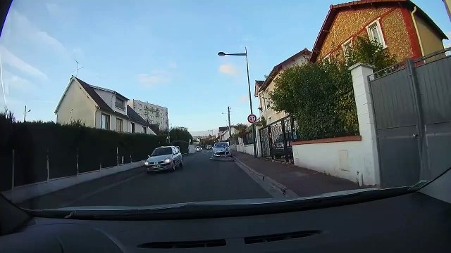 100. Gaelle, ça va je t'ai bien réveillé?_ pas revu depuis !