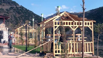 Üs bölgesinin sosyal tesise dönüştürülmesi çalışmaları sürüyor - HAKKARİ