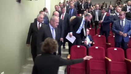 Bakan Turhan: "Emperyalist güçlerin beslemesi kalleşlerle barış olmaz"