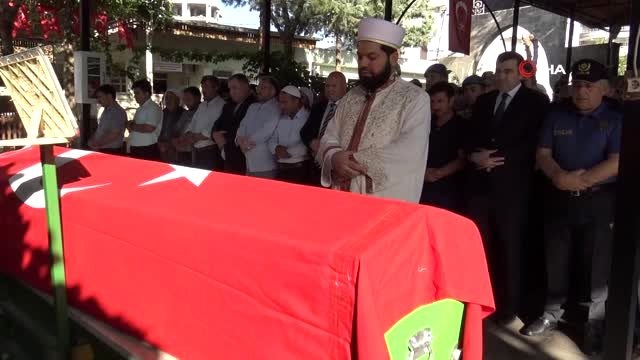 Ceylanpınar'daki saldırıda şehit olan 11 yaşındaki Mazlum Güneş son yolculuğuna uğurlandı