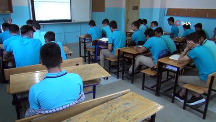 İmam hatiplilerden Barış Pınarı Harekatı'na Fetih Suresi ile destek