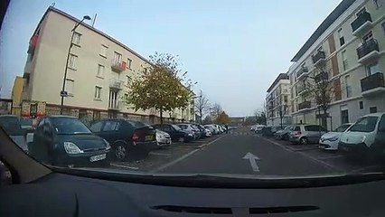 135. erreur placement et sens interdit