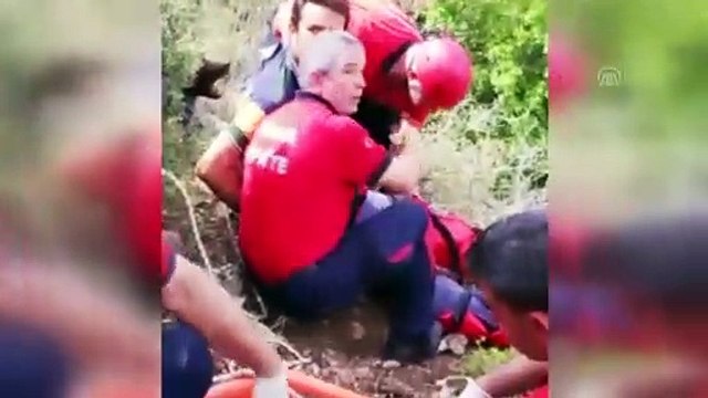 Zeytin toplarken uçuruma düşen kişi yaralandı - ADANA