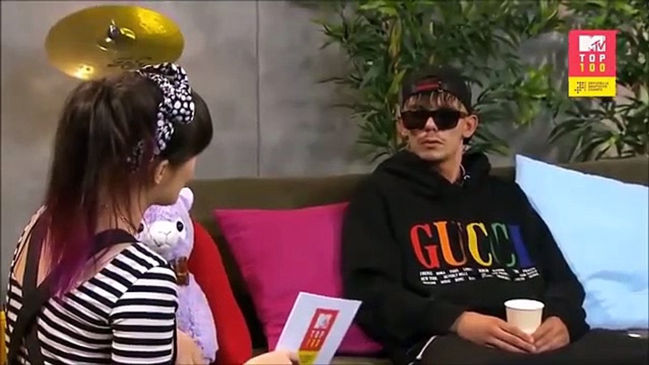 Capital Bra blamiert MTV-Moderatorin - Paralegal