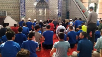 Öğrenciler Mehmetçik için Fetih Suresi okudu