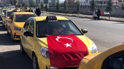 Karslı taksicilerden Barış Pınarı Harekatı'na destek