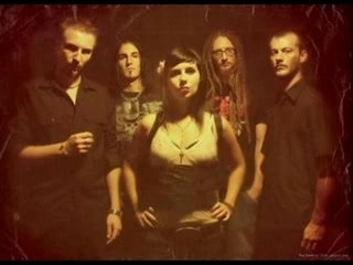 Eths entends tu les pas ...