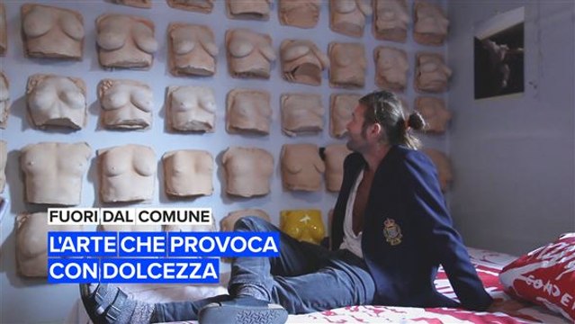 Fuori dal comune: l'arte che provoca con dolcezza