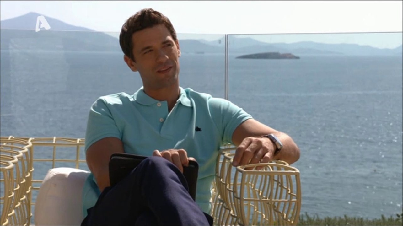 Apostolis Totsikas - Ela sti thesi mou (season 4 episode 20 scenes)